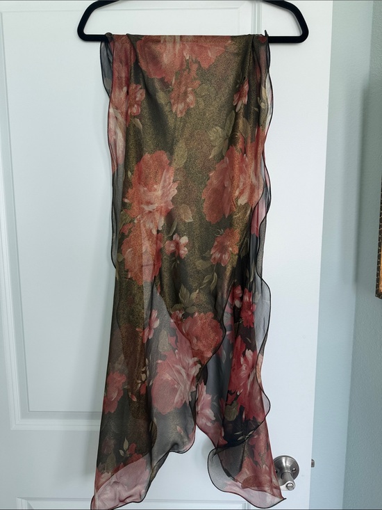 Lauren Ralph Lauren Accessories - Lauren Ralph Lauren Rose and Black Silk Floral Scarf